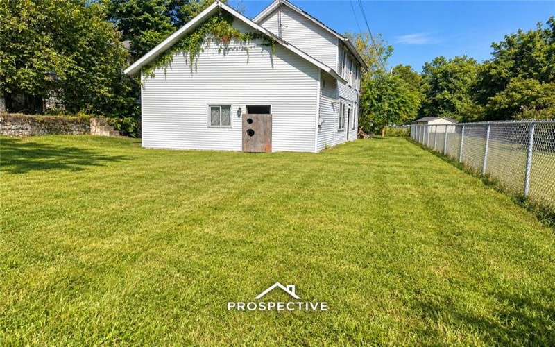 106 Main St, Smock, 15480, 3 Bedroom Bedrooms, ,1 BathroomBathrooms,Residential,For Sale,Main St,1772865