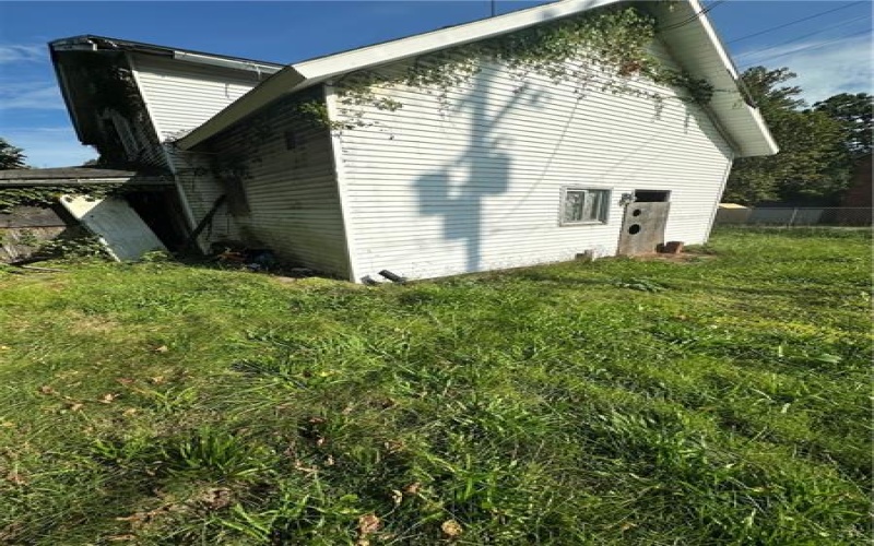 5 Short St, Smock, 15480, 2 Bedroom Bedrooms, ,1 BathroomBathrooms,Residential,For Sale,Short St,1772880