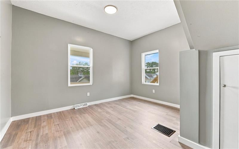 221 Vine St, Canonsburg, 15317, ,Multi-unit,For Sale,Vine St,1772881