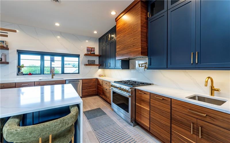 2100 Totteridge Dr, Greensburg, 15601, 4 Bedroom Bedrooms, 11 Room Rooms,3.1 BathroomBathrooms,Residential,For Sale,Totteridge Dr,1773045