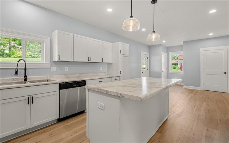 167 Washington Pike, Avella, 15312, 4 Bedroom Bedrooms, 10 Room Rooms,2.1 BathroomBathrooms,Residential,For Sale,Washington Pike,1773052