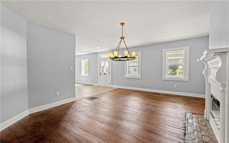 167 Washington Pike, Avella, 15312, 4 Bedroom Bedrooms, 10 Room Rooms,2.1 BathroomBathrooms,Residential,For Sale,Washington Pike,1773052
