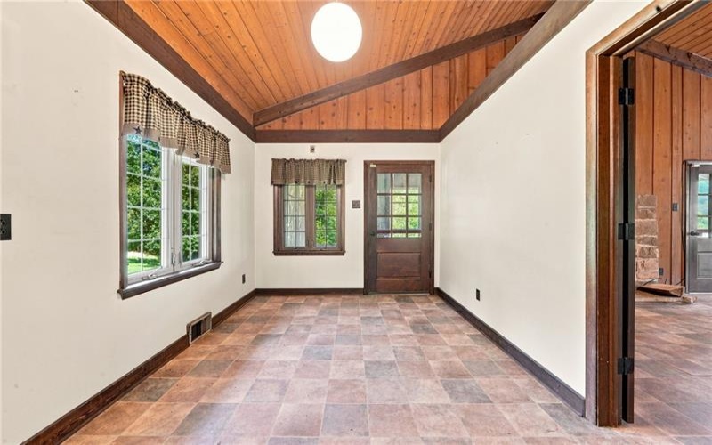 264 Stewart Run Rd, Waynesburg, 15370, 3 Bedroom Bedrooms, 9 Room Rooms,2.1 BathroomBathrooms,Residential,For Sale,Stewart Run Rd,1773089
