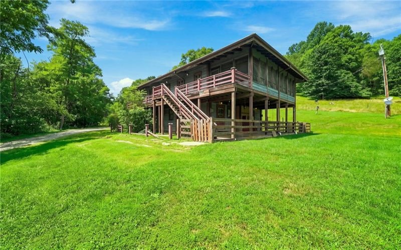 264 Stewart Run Rd, Waynesburg, 15370, 3 Bedroom Bedrooms, 9 Room Rooms,2.1 BathroomBathrooms,Residential,For Sale,Stewart Run Rd,1773089