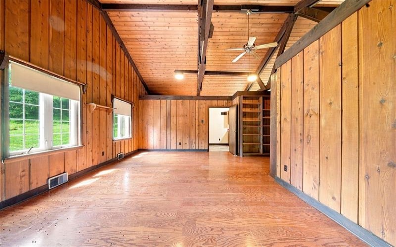 264 Stewart Run Rd, Waynesburg, 15370, 3 Bedroom Bedrooms, 9 Room Rooms,2.1 BathroomBathrooms,Residential,For Sale,Stewart Run Rd,1773089