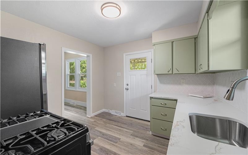 825 Donnan Ave, Washington, 15301, 2 Bedroom Bedrooms, ,1 BathroomBathrooms,Residential,For Sale,Donnan Ave,1773091