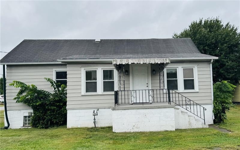385 Hallam Ave, Meadow Lands, 15347, 3 Bedroom Bedrooms, 6 Room Rooms,1 BathroomBathrooms,Residential,For Sale,Hallam Ave,1773104
