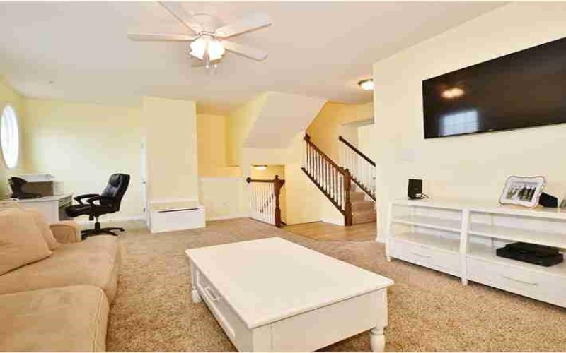 1153 Bayberry Drive, Canonsburg, 15317, 3 Bedroom Bedrooms, 9 Room Rooms,2.1 BathroomBathrooms,Residential,For Sale,Bayberry Drive,1773120