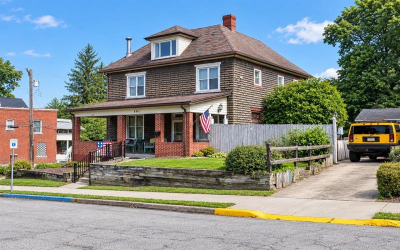 601 6th STREET, Trafford, 15085, 3 Bedroom Bedrooms, ,1.1 BathroomBathrooms,Residential,For Sale,6th,1773136