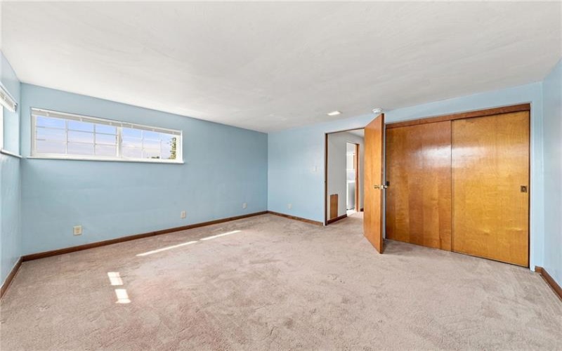 114 Jefferson Dr, Lower Burrell, 15068, 3 Bedroom Bedrooms, 8 Room Rooms,2 BathroomBathrooms,Residential,For Sale,Jefferson Dr,1773159