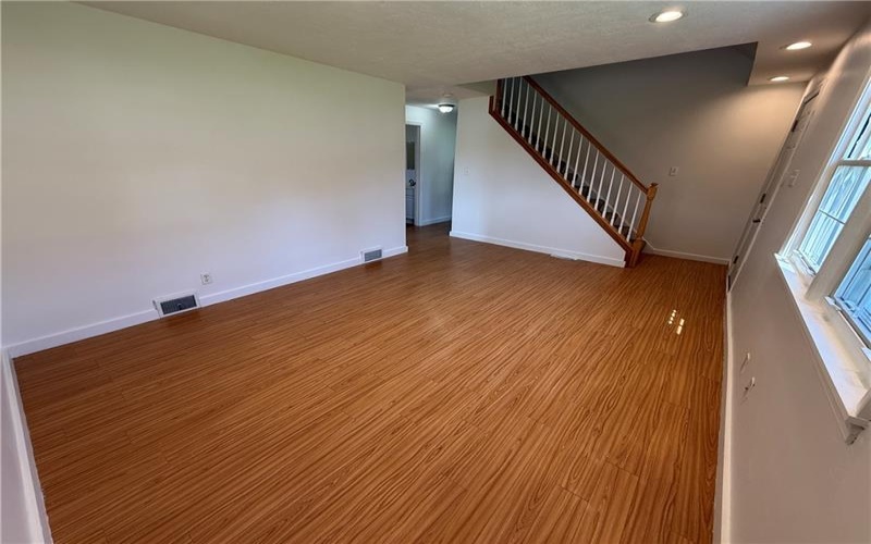 105 Reed Street, 15068, 15068, 4 Bedroom Bedrooms, ,1.1 BathroomBathrooms,Lease,For Rent,Reed Street,1773162