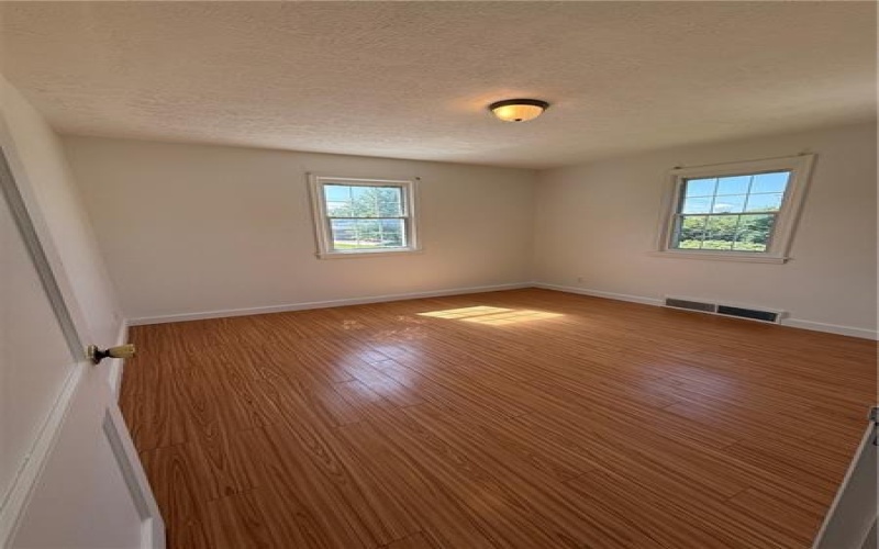 105 Reed Street, 15068, 15068, 4 Bedroom Bedrooms, ,1.1 BathroomBathrooms,Lease,For Rent,Reed Street,1773162