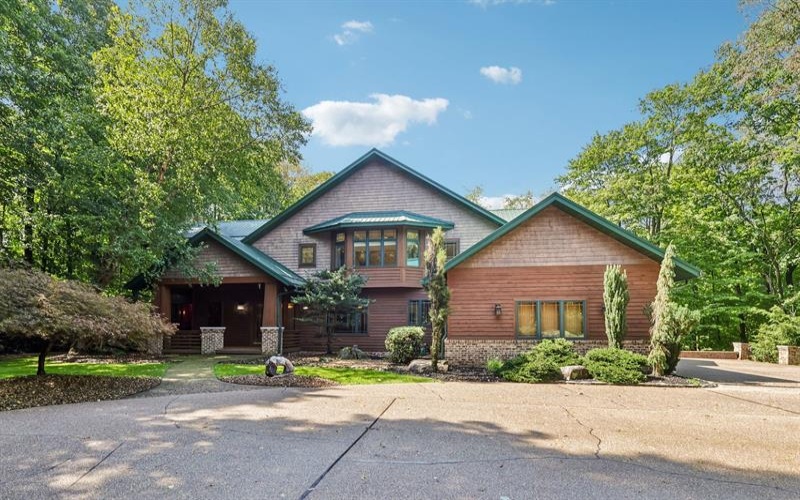 132 Twin Oaks Lane, Trafford, 15085, 5 Bedroom Bedrooms, 13 Room Rooms,5.1 BathroomBathrooms,Residential,For Sale,Twin Oaks Lane,1773171