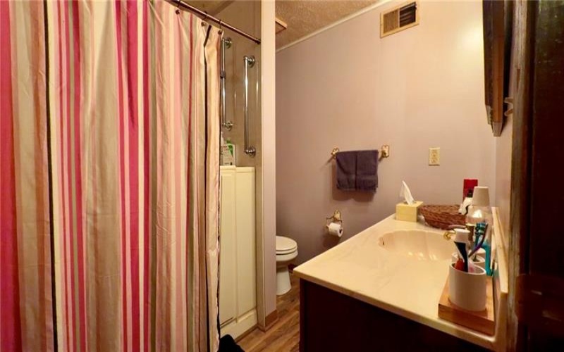 103 Woodstone Ln Unit #42, New Kensington, 15068, 2 Bedroom Bedrooms, 6 Room Rooms,1.1 BathroomBathrooms,Residential,For Sale,Woodstone Ln Unit #42,1773193