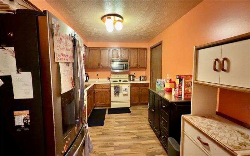 103 Woodstone Ln Unit #42, New Kensington, 15068, 2 Bedroom Bedrooms, 6 Room Rooms,1.1 BathroomBathrooms,Residential,For Sale,Woodstone Ln Unit #42,1773193