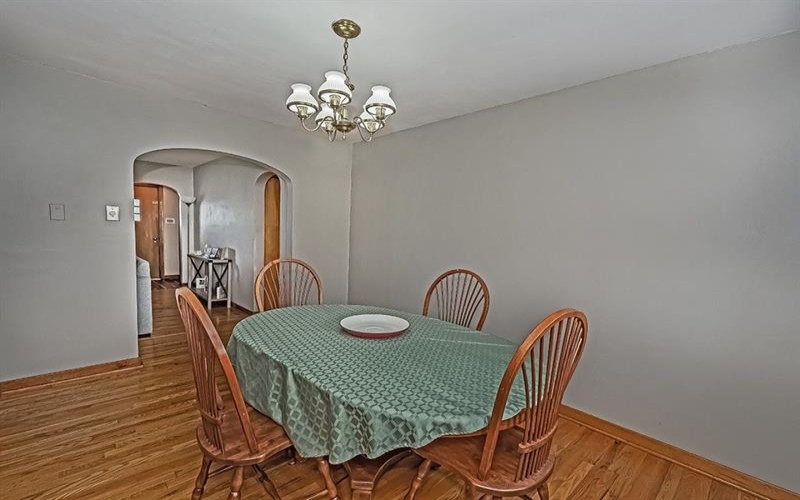 200 Davies STREET, New Kensington, 15068, 2 Bedroom Bedrooms, 7 Room Rooms,2 BathroomBathrooms,Residential,For Sale,Davies,1773195