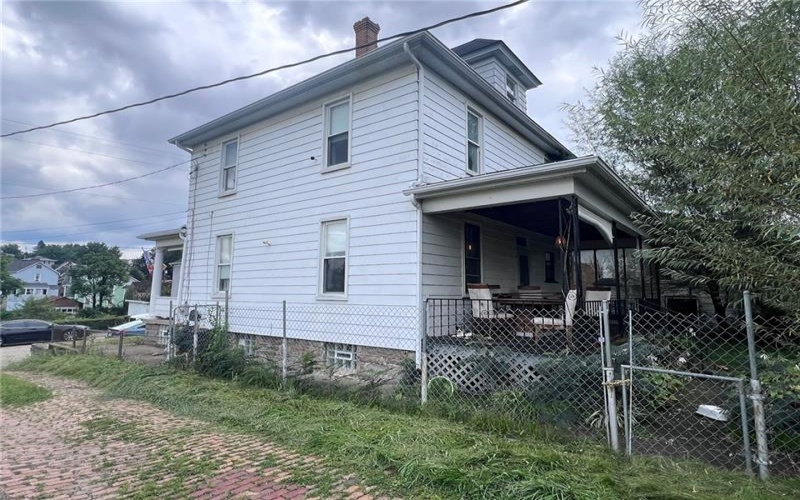 1415 Maple Ave, Monessen, 15062, 5 Bedroom Bedrooms, 8 Room Rooms,1.1 BathroomBathrooms,Residential,For Sale,Maple Ave,1772292