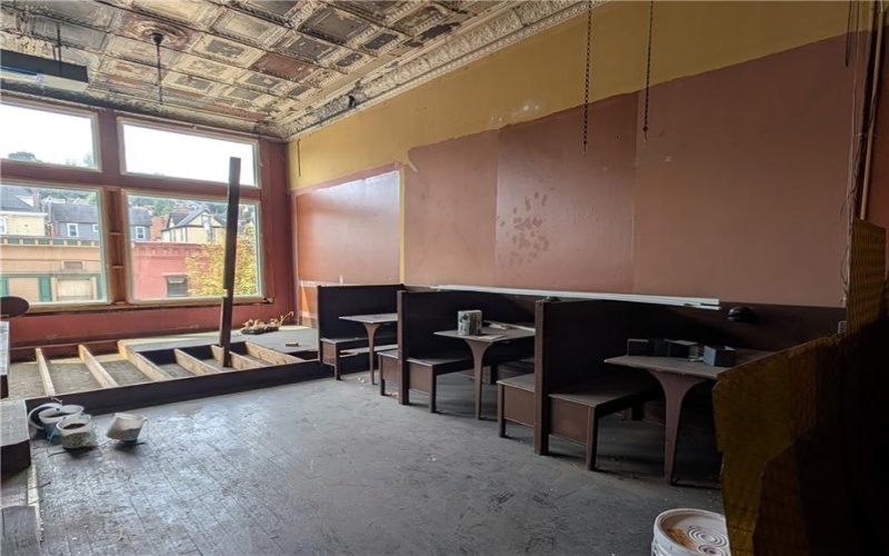 416-418 Fallowfield Ave, Charleroi, 15022, ,Commercial-industrial-business,For Sale,Fallowfield Ave,1773187