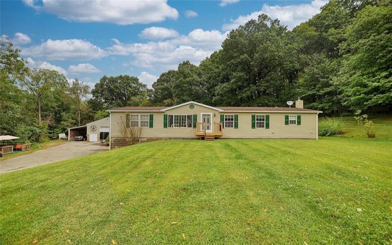 46 &48 Wussick Drive, McDonald, 15057, 3 Bedroom Bedrooms, 13 Room Rooms,2.1 BathroomBathrooms,Residential,For Sale,Wussick Drive,1773208