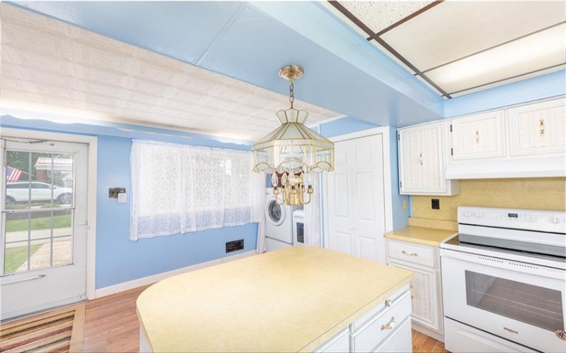 146 Carmichaels Street, Rices Landing, 15357, 3 Bedroom Bedrooms, 5 Room Rooms,1.1 BathroomBathrooms,Residential,For Sale,Carmichaels Street,1773239