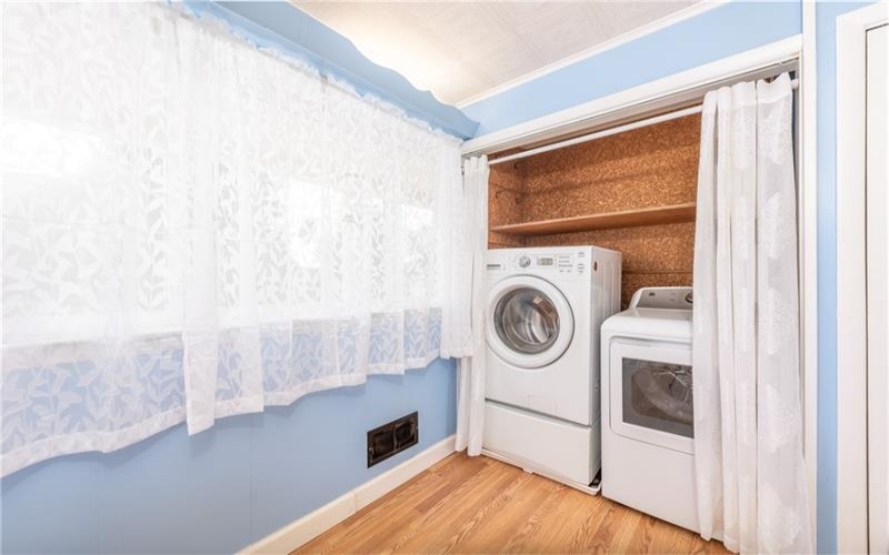 146 Carmichaels Street, Rices Landing, 15357, 3 Bedroom Bedrooms, 5 Room Rooms,1.1 BathroomBathrooms,Residential,For Sale,Carmichaels Street,1773239