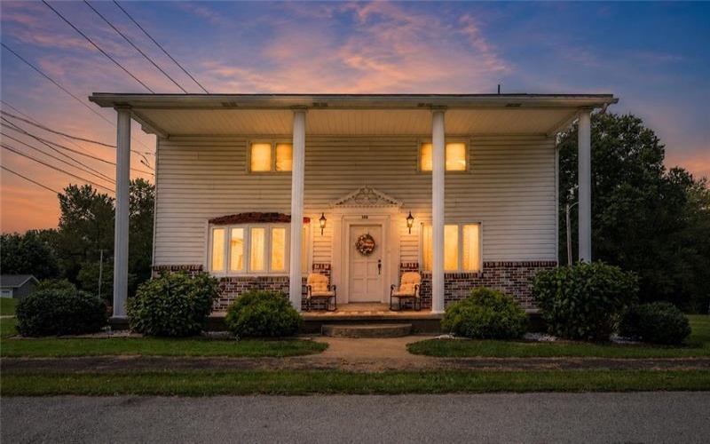146 Carmichaels Street, Rices Landing, 15357, 3 Bedroom Bedrooms, 5 Room Rooms,1.1 BathroomBathrooms,Residential,For Sale,Carmichaels Street,1773239