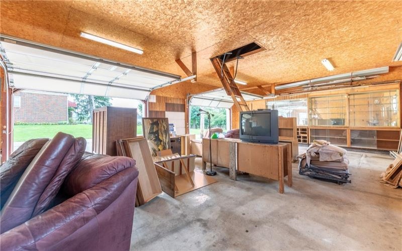 146 Carmichaels Street, Rices Landing, 15357, 3 Bedroom Bedrooms, 5 Room Rooms,1.1 BathroomBathrooms,Residential,For Sale,Carmichaels Street,1773239