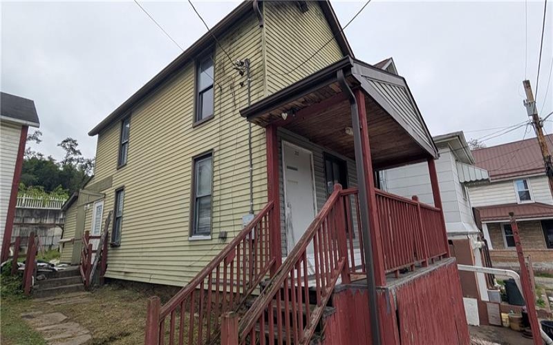 203 Newtown Avenue, Millsboro, 15348, 2 Bedroom Bedrooms, ,Residential,For Sale,Newtown Avenue,1773261