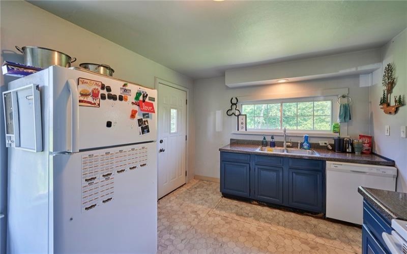 439 Fort Cherry Rd, McDonald, 15057, 3 Bedroom Bedrooms, ,1 BathroomBathrooms,Residential,For Sale,Fort Cherry Rd,1767987