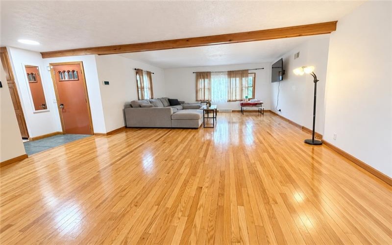 189 Lake Lynn Rd, Lake Lynn, 15451, 3 Bedroom Bedrooms, ,1 BathroomBathrooms,Residential,For Sale,Lake Lynn Rd,1772708