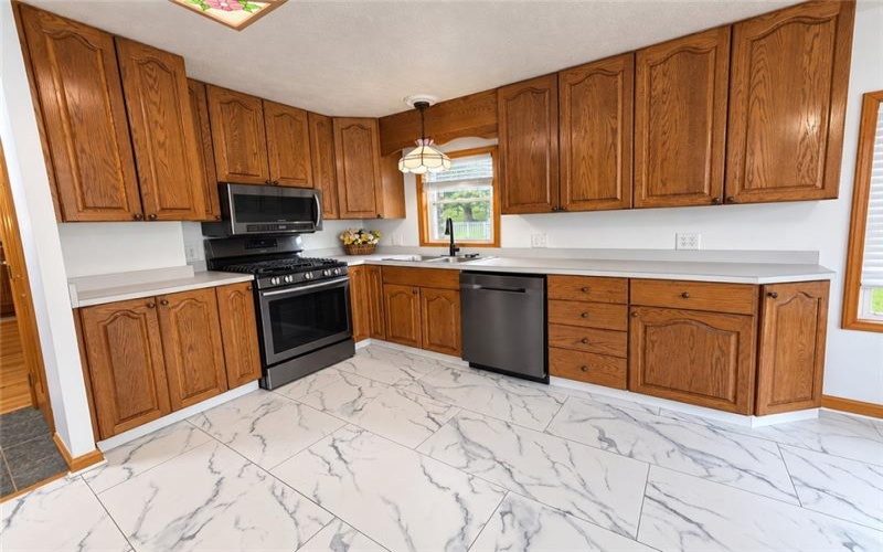 189 Lake Lynn Rd, Lake Lynn, 15451, 3 Bedroom Bedrooms, ,1 BathroomBathrooms,Residential,For Sale,Lake Lynn Rd,1772708