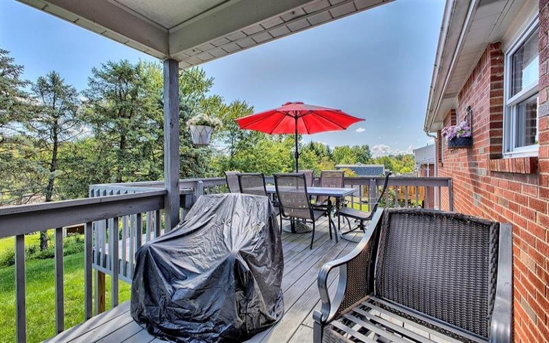 1678 Bernice DRIVE, North Huntingdon, 15642, 3 Bedroom Bedrooms, 10 Room Rooms,1.1 BathroomBathrooms,Residential,For Sale,Bernice,1773286