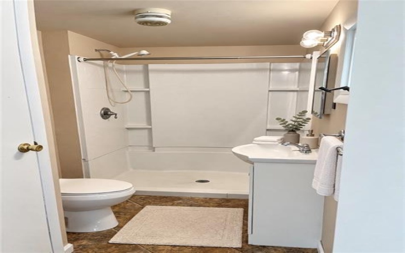 531 5th Avenue, Tinsmill, 15618, 4 Bedroom Bedrooms, 9 Room Rooms,1 BathroomBathrooms,Residential,For Sale,5th Avenue,1773287