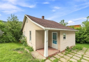 112 Oakland Avenue, Johnstown, 15902, 3 Bedroom Bedrooms, ,1 BathroomBathrooms,Residential,For Sale,Oakland Avenue,1773302