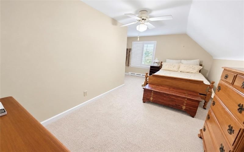 1025 Isabella Rd, Connellsville, 15425, 4 Bedroom Bedrooms, 10 Room Rooms,2 BathroomBathrooms,Residential,For Sale,Isabella Rd,1773260