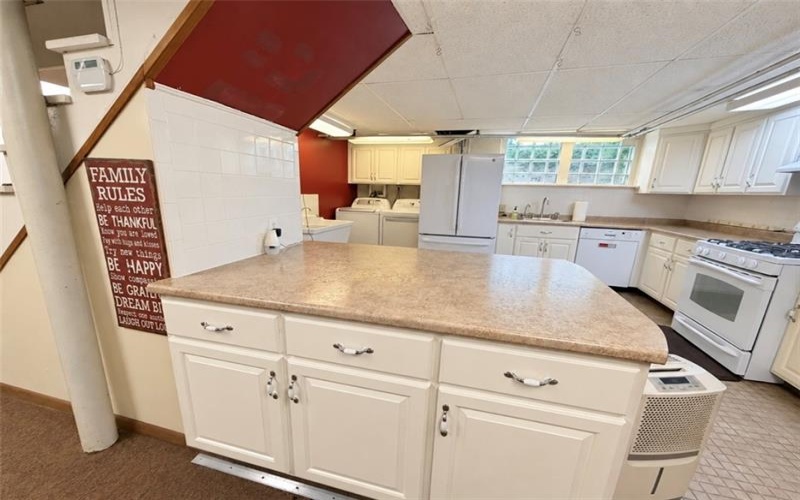 1025 Isabella Rd, Connellsville, 15425, 4 Bedroom Bedrooms, 10 Room Rooms,2 BathroomBathrooms,Residential,For Sale,Isabella Rd,1773260