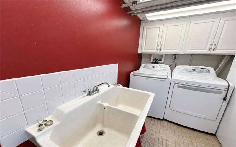 1025 Isabella Rd, Connellsville, 15425, 4 Bedroom Bedrooms, 10 Room Rooms,2 BathroomBathrooms,Residential,For Sale,Isabella Rd,1773260