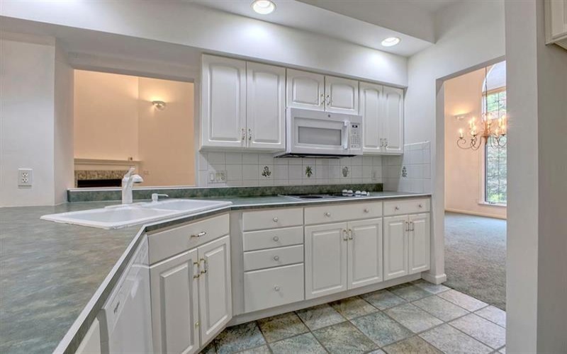 41 Brookdale Drive, Greensburg, 15601, 3 Bedroom Bedrooms, 7 Room Rooms,2 BathroomBathrooms,Residential,For Sale,Brookdale Drive,1773309