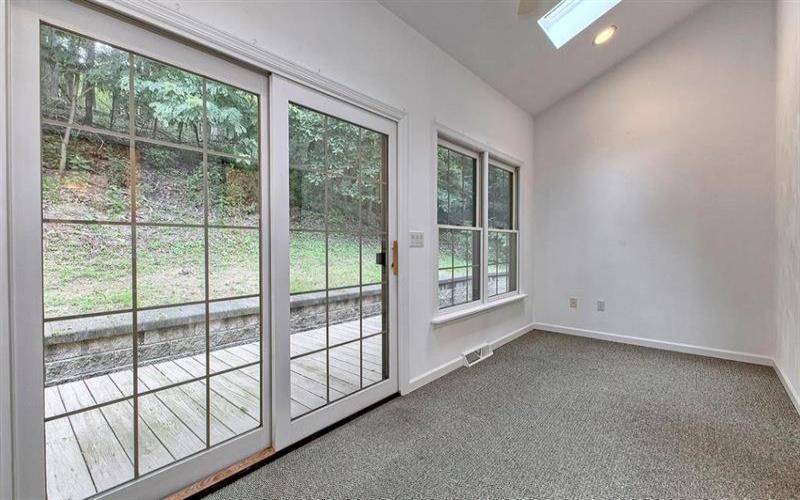 41 Brookdale Drive, Greensburg, 15601, 3 Bedroom Bedrooms, 7 Room Rooms,2 BathroomBathrooms,Residential,For Sale,Brookdale Drive,1773309