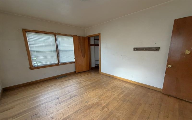 1047 Main Street, Somerset, 15501, 3 Bedroom Bedrooms, 7 Room Rooms,2 BathroomBathrooms,Residential,For Sale,Main Street,1773319