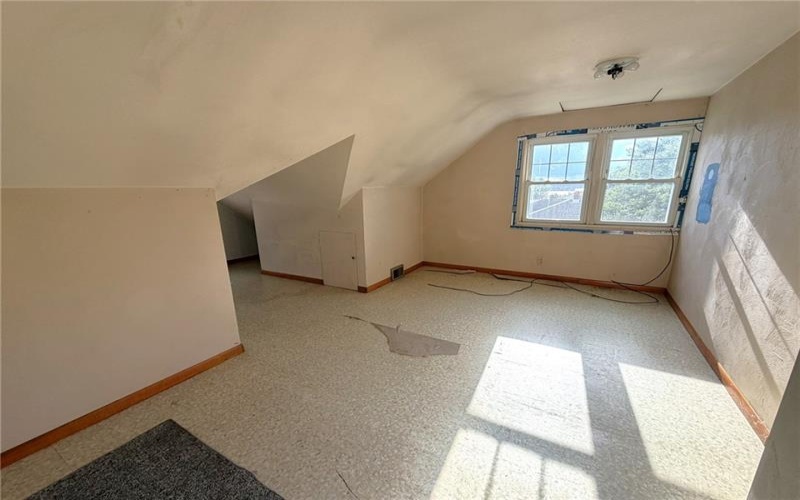 1047 Main Street, Somerset, 15501, 3 Bedroom Bedrooms, 7 Room Rooms,2 BathroomBathrooms,Residential,For Sale,Main Street,1773319