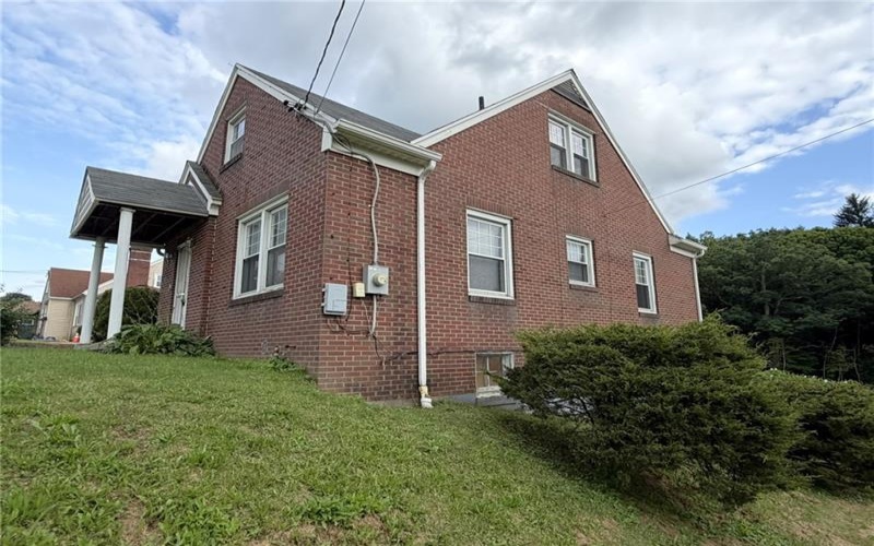 1047 Main Street, Somerset, 15501, 3 Bedroom Bedrooms, 7 Room Rooms,2 BathroomBathrooms,Residential,For Sale,Main Street,1773319