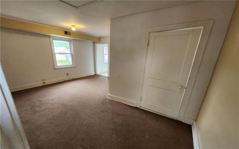 706 Holland St, Vandergrift, 15690, ,Multi-unit,For Sale,Holland St,1773333