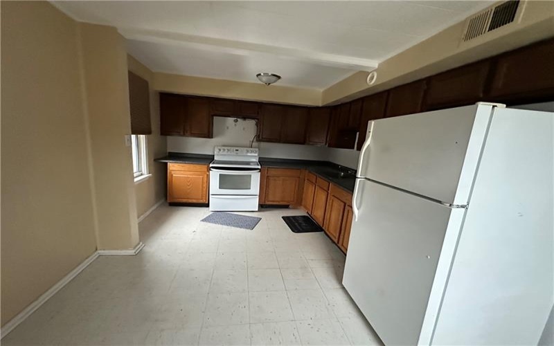 706 Holland St, Vandergrift, 15690, ,Multi-unit,For Sale,Holland St,1773333