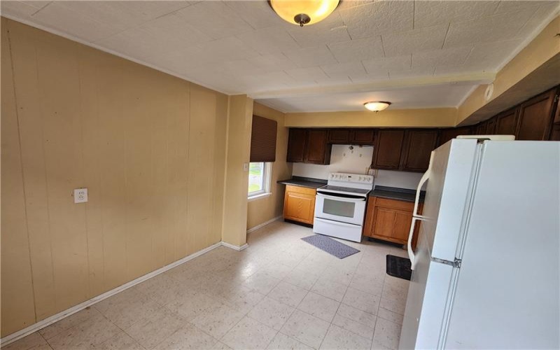 706 Holland St, Vandergrift, 15690, ,Multi-unit,For Sale,Holland St,1773333