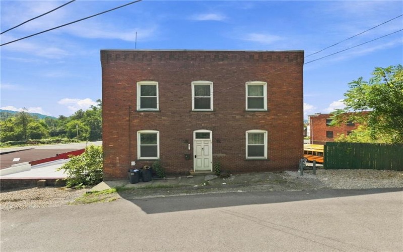 32 Brown Street, Brownsville, 15417, 8 Bedroom Bedrooms, ,2.1 BathroomBathrooms,Residential,For Sale,Brown Street,1773343