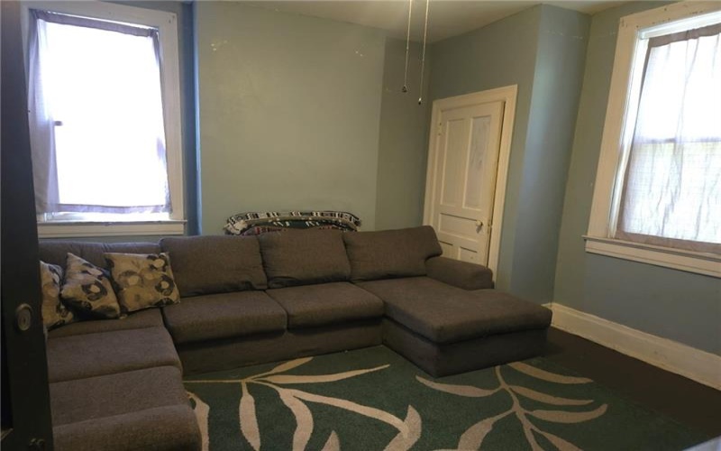 32 Brown Street, Brownsville, 15417, 8 Bedroom Bedrooms, ,2.1 BathroomBathrooms,Residential,For Sale,Brown Street,1773343
