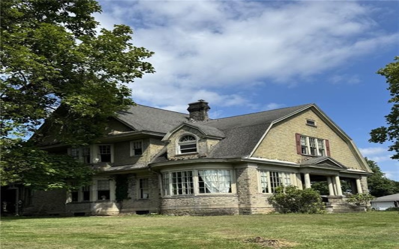 1126 HIGH ST, Brownsville, 15417, 5 Bedroom Bedrooms, ,2.1 BathroomBathrooms,Residential,For Sale,HIGH ST,1757662