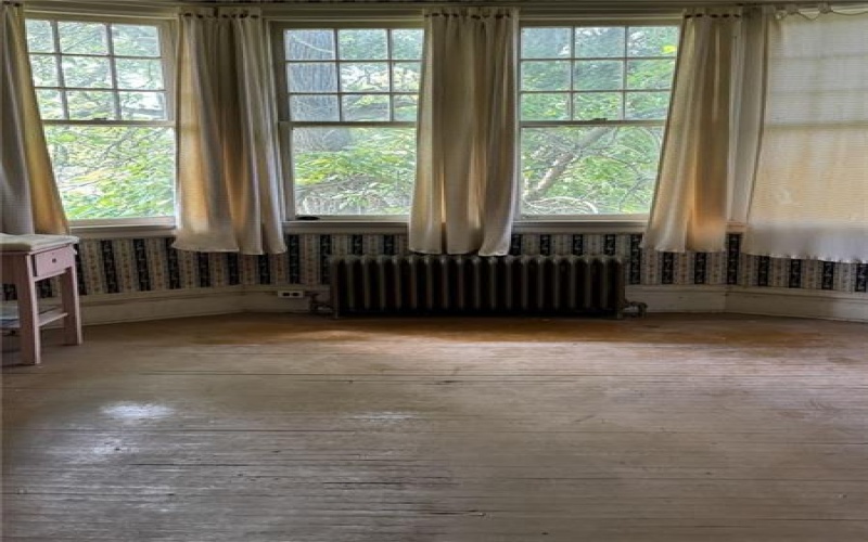1126 HIGH ST, Brownsville, 15417, 5 Bedroom Bedrooms, ,2.1 BathroomBathrooms,Residential,For Sale,HIGH ST,1757662
