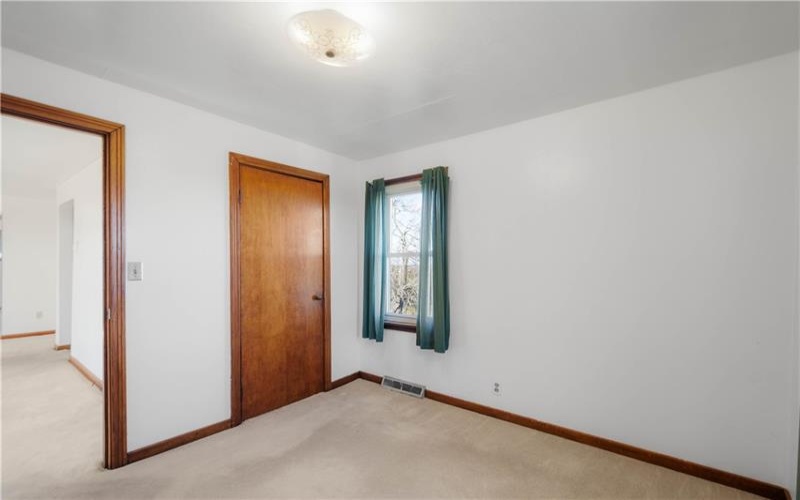 275 Hallam Rd, Washington, 15301, 3 Bedroom Bedrooms, ,1 BathroomBathrooms,Residential,For Sale,Hallam Rd,1730599